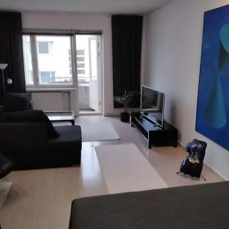 Wonderful Close To The Center Apartment